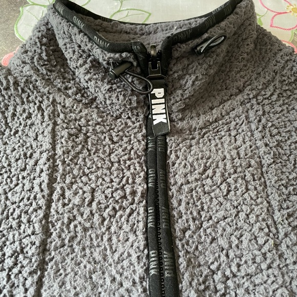 Women’s Victoria’s Secret PINK Sherpa Sweater - Picture 4 of 7